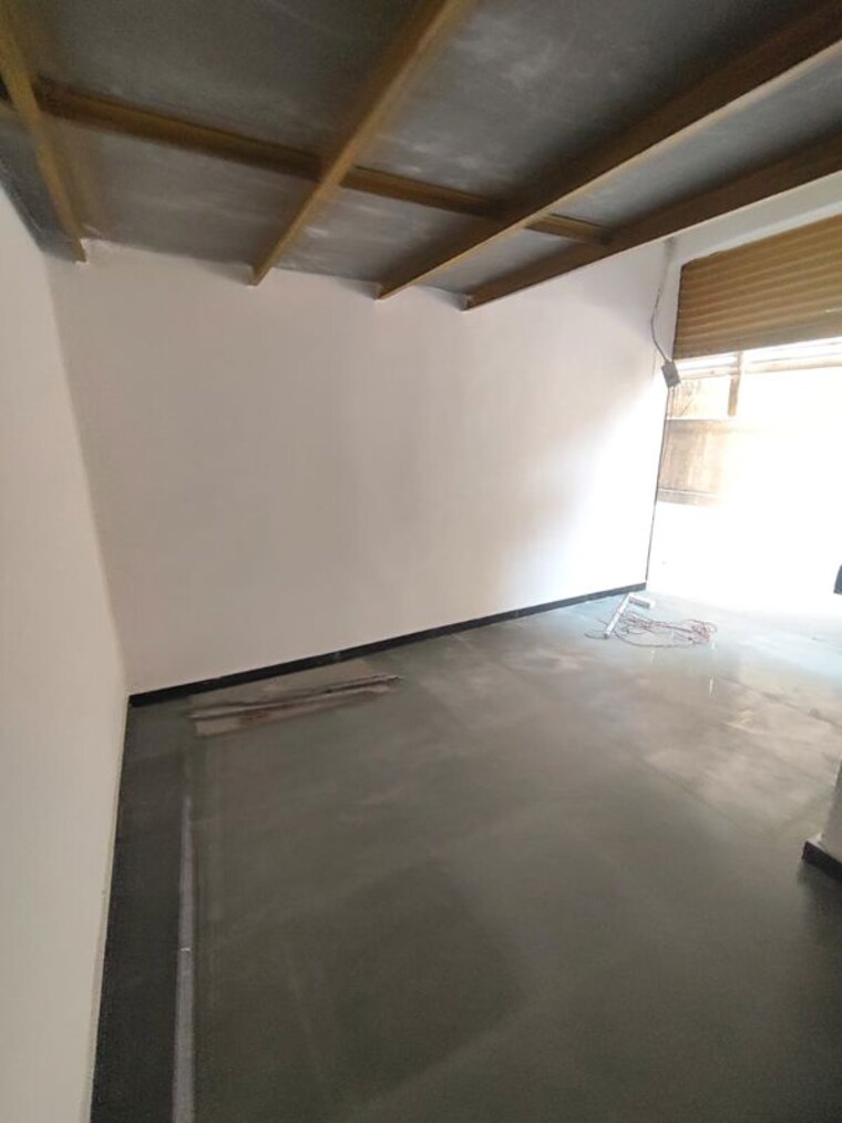 Room, thane west Commercial Shop 250 Sq.Ft. In Thane West Thane 10349900