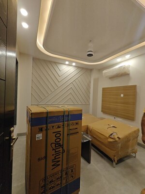 Living Room in 1 BHK Builder Floor at Ansal Sushant Lok I, Sector 43 – for Rent