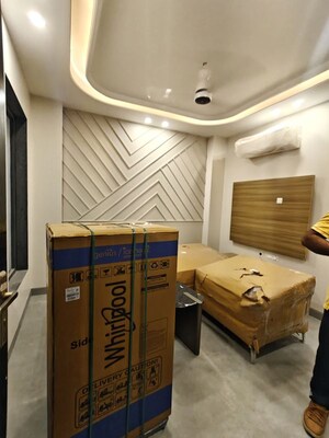 Living Room in 1 BHK Builder Floor at Ansal Sushant Lok I, Sector 43 – for Rent