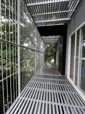 Balcony in 3 BHK Builder Floor at Ansal Sushant Lok I, Sector 43 – for Rent
