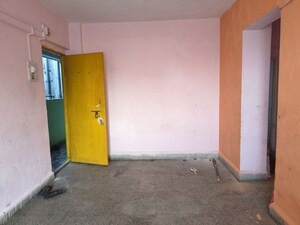 Room in 1 BHK Apartment at Ameya CHS Dhankawadi, Dhankawadi – for Rent