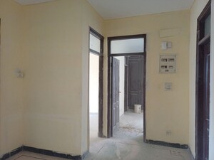 Room in 3 BHK Builder Floor at Orchid Island, Sector 51 – for Sale
