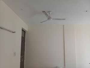 Room in 3 BHK Builder Floor at Orchid Island, Sector 51 – for Sale