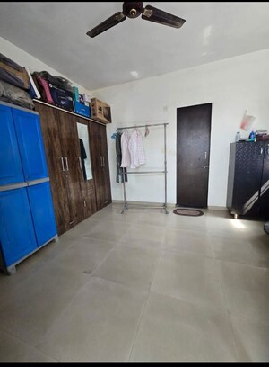 Room in 2 BHK Apartment at Rathi Livia, Wakad – for Rent