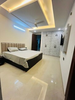 StudioBuilder Floor For Rent in Sector 40