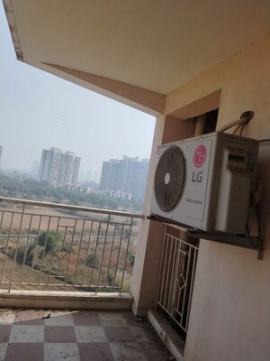 Furnished Amenities in 1 BHK Apartment at Shree Vardhman Green Court, Sector 90 – for Sale
