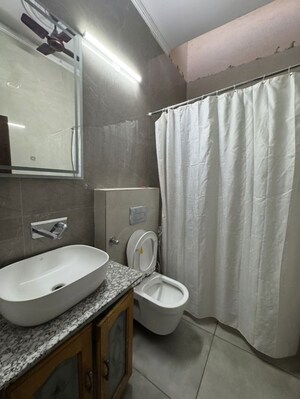 Bathroom in 1 RK Builder Floor at Sector 21 – for Rent