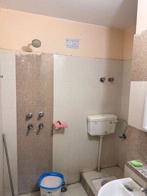 Bathroom in 2 BHK Apartment at Pratap Nagar – for Rent