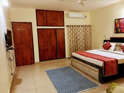 3 BHK + Pooja Room Builder Floor For Rent in Saket