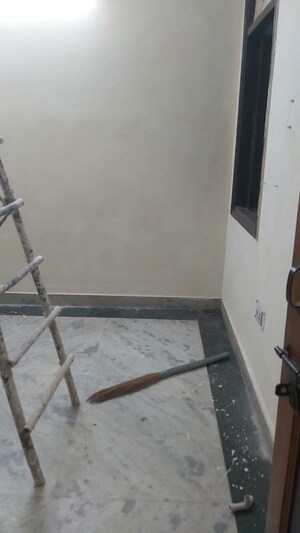 Staircase in 1.5 BHK Builder Floor at Mayur Vihar – for Rent