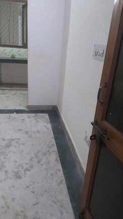 1.5 BHK Builder Floor For Rent in Mayur Vihar