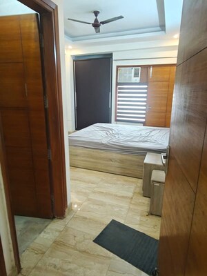 Room in 2 BHK Apartment at Suncity Avenue 76, Sector 76 – for Sale