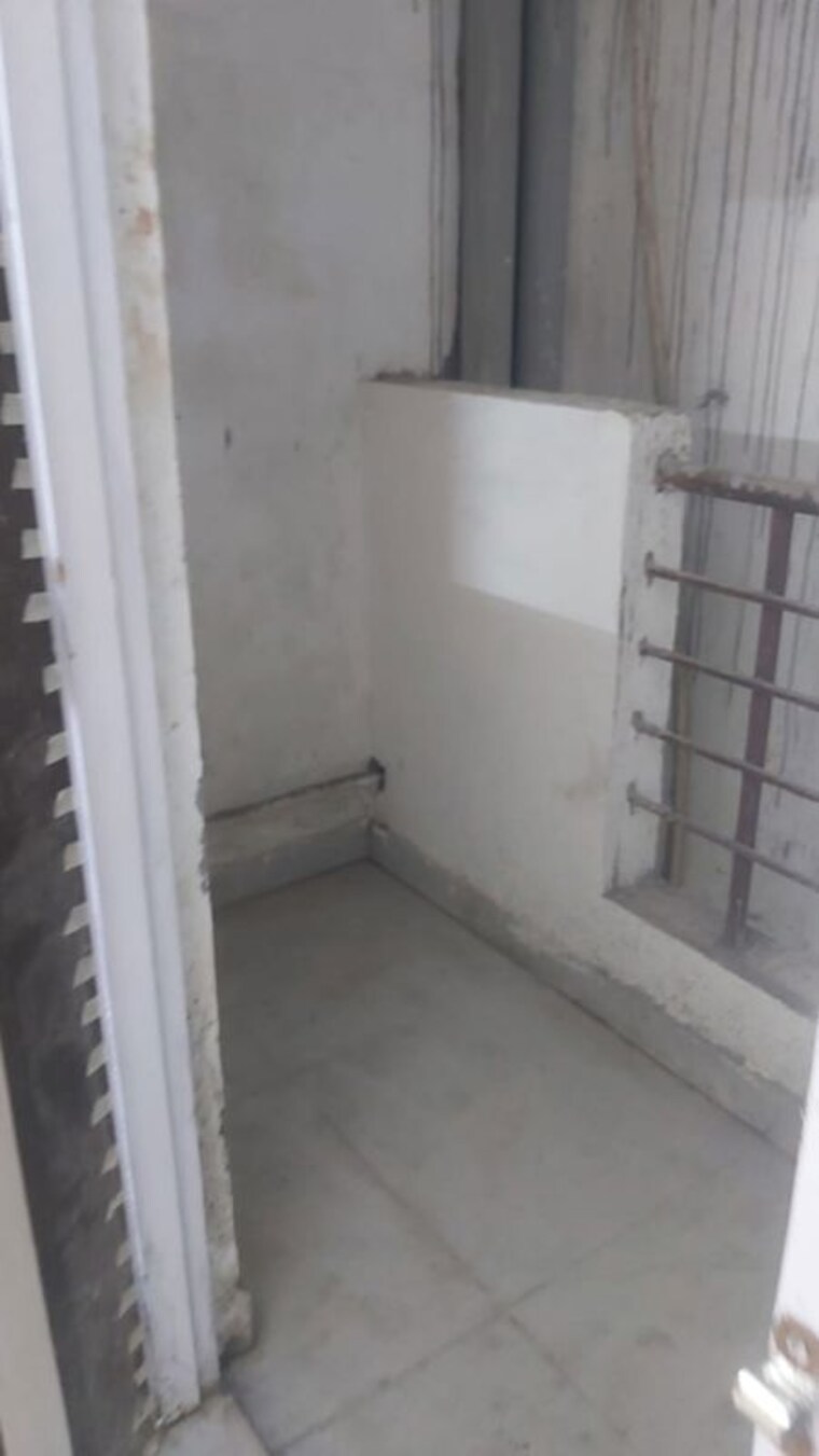 Balcony, mayur vihar 2.5 Bedroom 450 Sq.Ft. Builder Floor In Mayur Vihar Delhi 10350090