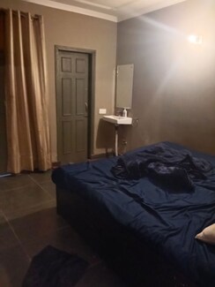 1 BHK + Pooja Room Builder Floor For Rent in Malviya Nagar