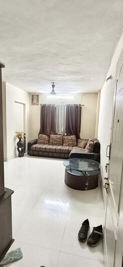 2 BHK + Extra Room Apartment For Rent in Radhika Park