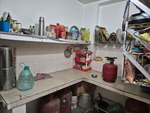 Kitchen in 1.5 BHK Apartment at Mayur Vihar – for Rent