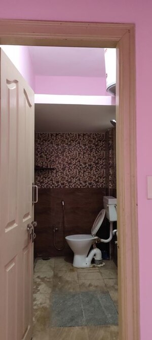 Bathroom in 1 BHK Builder Floor at Halasuru – for Rent