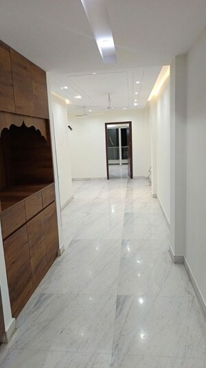 Building Lobby in 2 BHK Builder Floor at Patel Nagar – for Rent