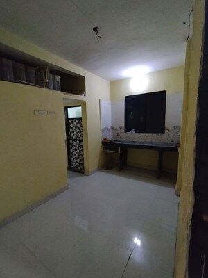 Room in 4 BHK Apartment at Sai Darshan Ghatkopar, Ghatkopar West – for Sale