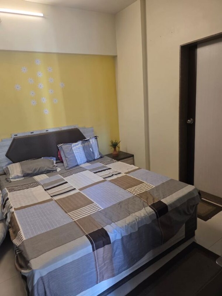 Bedroom, prakruti-pearl 3 Bedroom 1050 Sq.Ft. Apartment In Ghodbunder Road Thane 10350135