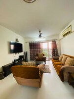 1300 Sq.Ft. Apartment in Lodha Golflinks