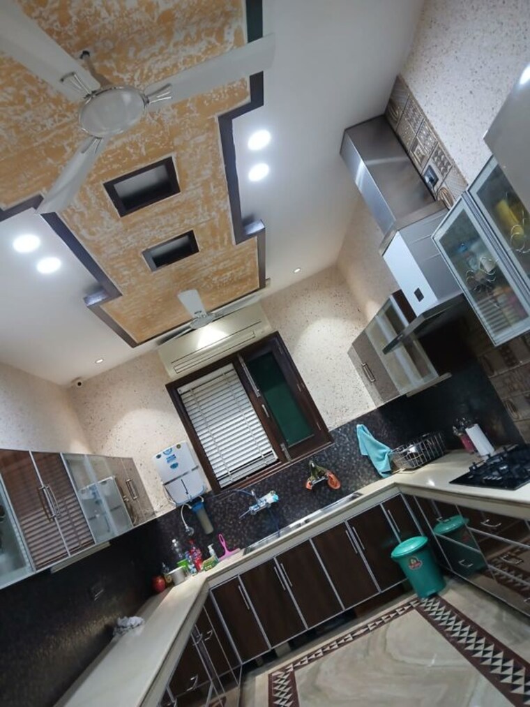 undefined, motia-citi-royal-business-park 3 Bedroom 1950 Sq.Ft. Apartment In Ambala Highway Zirakpur 10350169