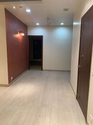 Room in 3 BHK Builder Floor at Kailash Colony – for Rent