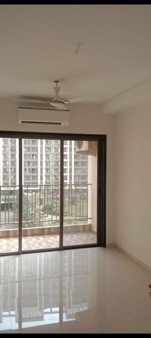 1 BHK Apartment For Rent in Regency Anantam, Dombivli East