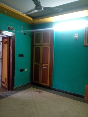 Room in 3 BHK Apartment at Sector 11 Dwarka – for Rent