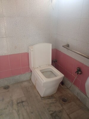 Bathroom in 3 BHK Apartment at Sector 9 Dwarka – for Rent