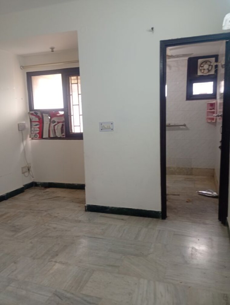 Room, sector 9 dwarka 3 Bedroom 1700 Sq.Ft. Apartment In Sector 9 Dwarka Delhi 10350185