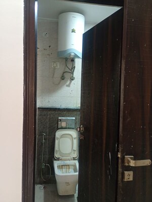 Bathroom in 3 BHK Apartment at Sector 7 Dwarka – for Rent