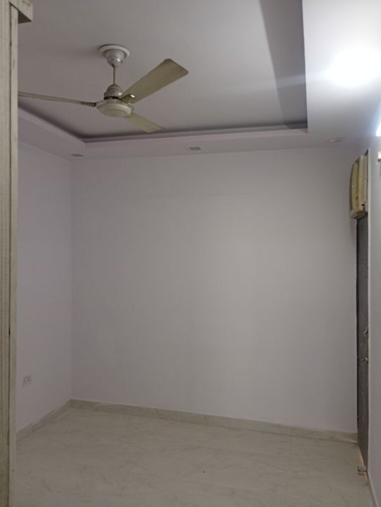Room, sector 7 dwarka 3 Bedroom 1800 Sq.Ft. Apartment In Sector 7 Dwarka Delhi 10350191