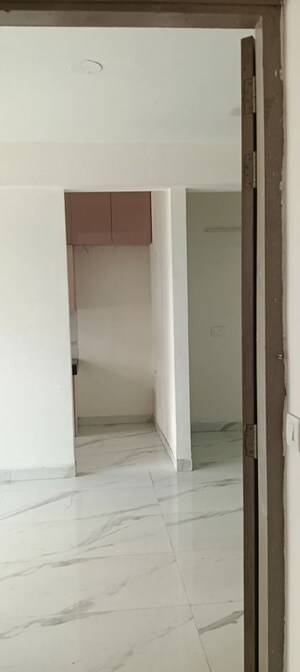 Building Lobby in 3.5 BHK Builder Floor at Smart World Gems, Sector 89 – for Rent