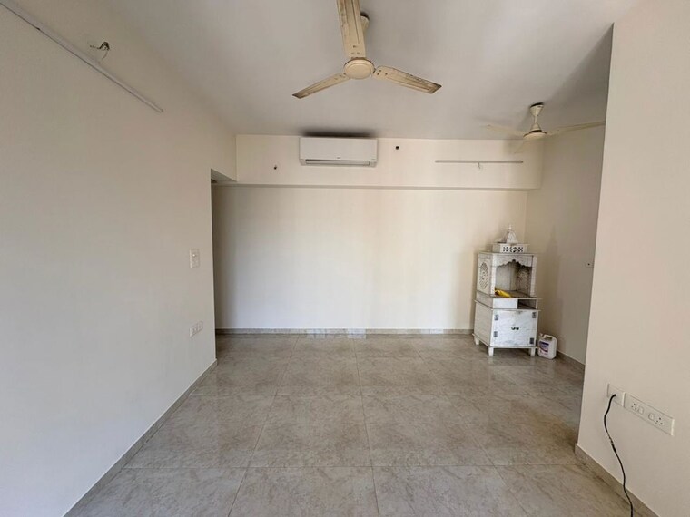 Room, puranik-aarambh 1 Bedroom 700 Sq.Ft. Apartment In Ghodbunder Road Thane 10350230
