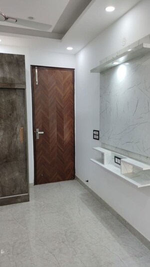 Hall in 2 BHK Builder Floor at Niti Khand – for Sale