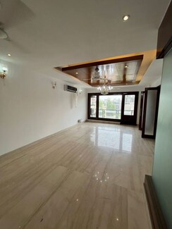 4 BHK + Pooja Room,Servant Room Builder Floor For Rent in Greater Kailash I
