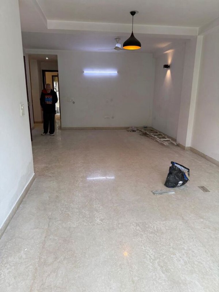 Room, saket 3 Bedroom 200 Sq.Yd. Builder Floor In Saket Delhi 10350285