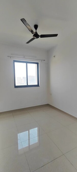 Room in 2 BHK Apartment at Shapoorji Pallonji Joyville Hinjewadi, Hinjewadi – for Rent