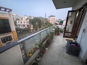 Balcony in 3 BHK Builder Floor at Sector 35 – for Rent