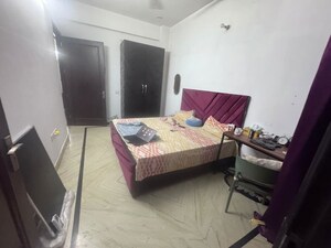 Bedroom in 3 BHK Builder Floor at Sector 35 – for Rent