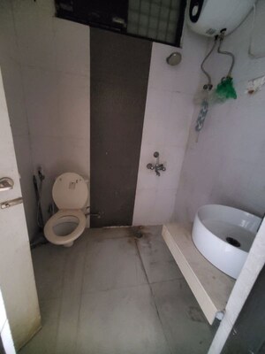 Bathroom in 3 BHK Builder Floor at Sector 40 – for Rent
