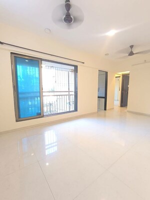 Room in 2.5 BHK Apartment at ND Palai Towers, Goregaon West – for Rent