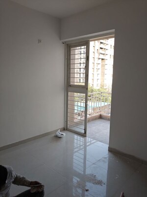 Room in  Apartment at Paras Vista, Wakad – for Sale