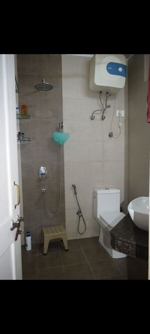 Bathroom in 2 BHK Builder Floor at Sector 40 – for Rent