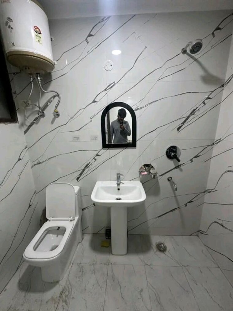 Team Area, chattarpur 1 Bedroom 500 Sq.Ft. Builder Floor In Chattarpur Delhi 10350319