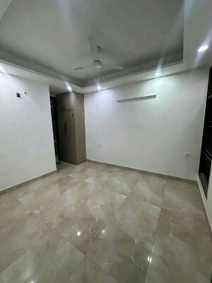 Room in 1 BHK Builder Floor at Chattarpur – for Rent