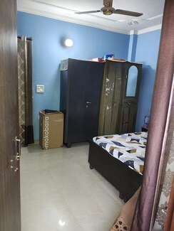 2 BHK + Pooja Room Builder Floor For Rent in Sector 40