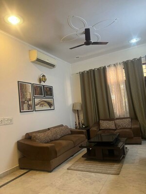 Living Room in 3 BHK Builder Floor at Sector 47 – for Rent