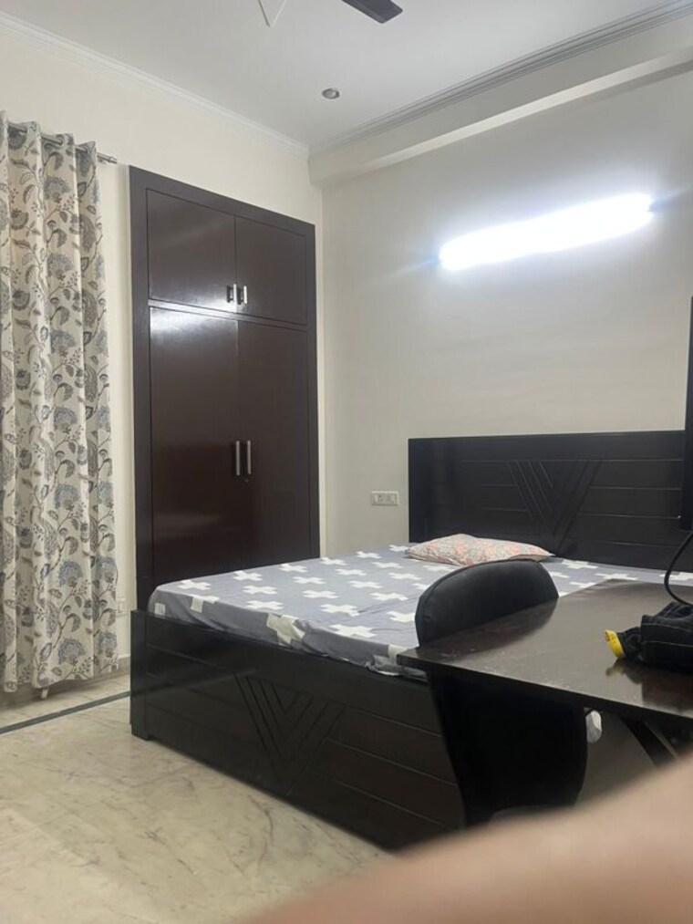 Bedroom, sector 47 3 Bedroom 2250 Sq.Ft. Builder Floor In Sector 47 Gurgaon 10350349